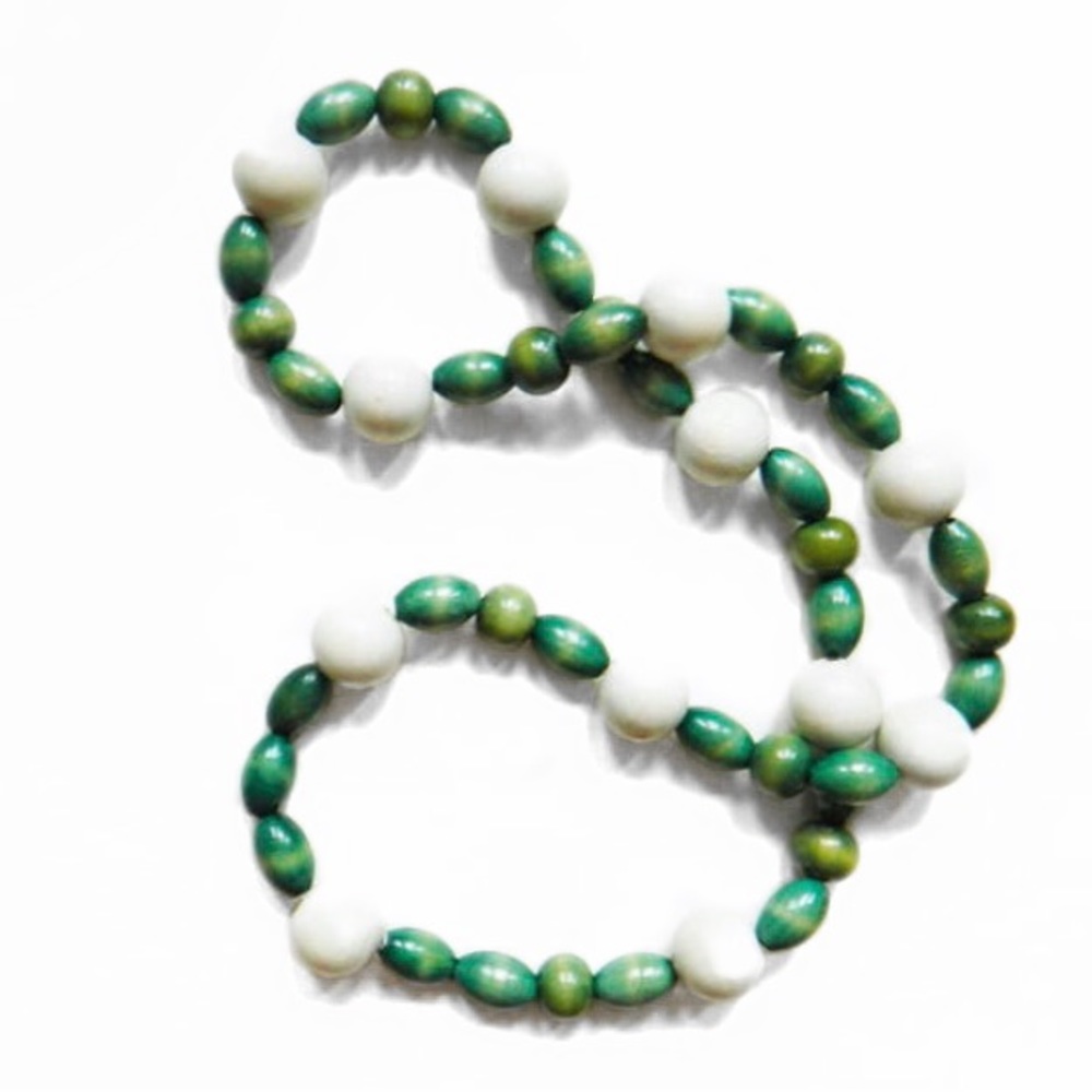 Vintage 1970’s Boho Necklace / Wooden Bead Necklace in Forest Shades
